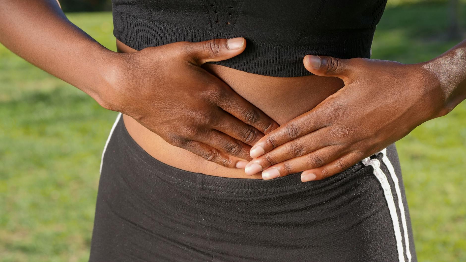 밥 먹고 나서 속이 더부룩한 이유 5가지 — 40대라면 다릅니다