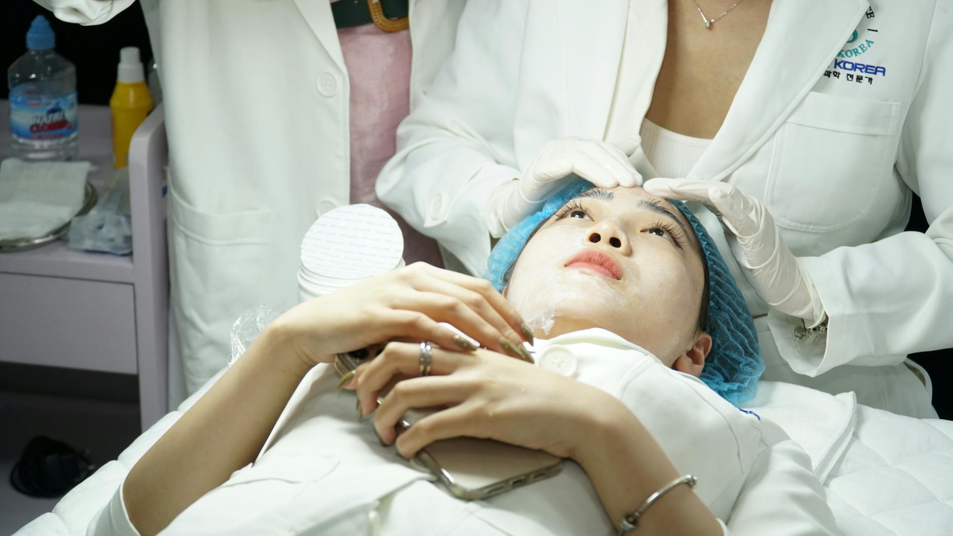 얼굴 부종 제거 5가지 방법 – 아침에 자고 일어나 부은 얼굴 단 30분에 개선하기